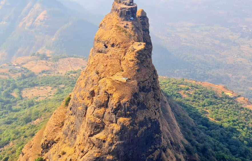 Kalavantin Durg Trek, India